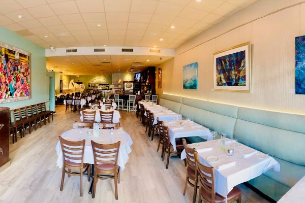 Bistro 821